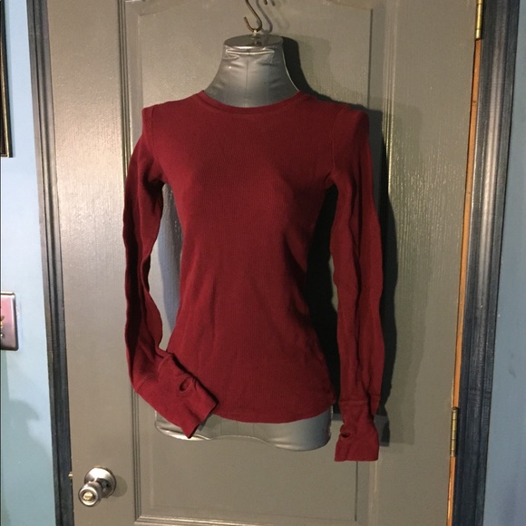 maroon thermal shirt